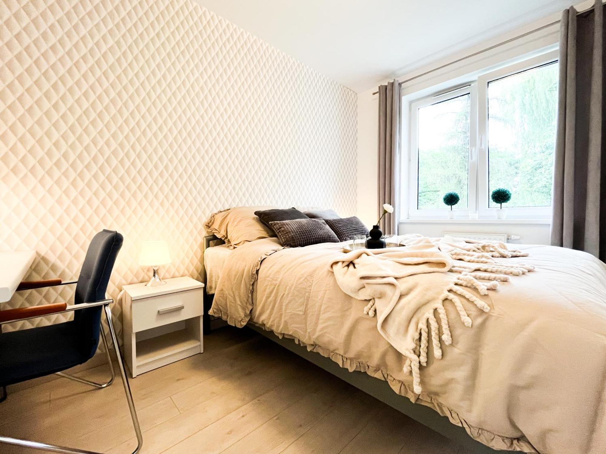 弗罗茨瓦夫Walk To Park, Modern 2Bd Kitchen! Balcony, Parking公寓 外观 照片