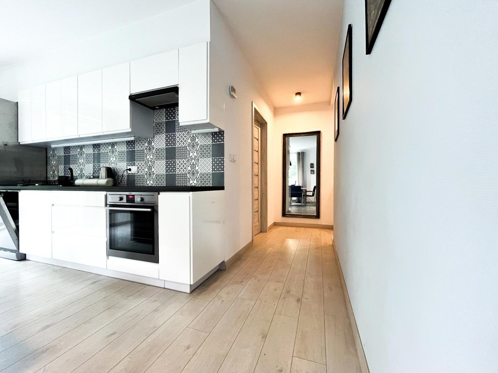 弗罗茨瓦夫Walk To Park, Modern 2Bd Kitchen! Balcony, Parking公寓 外观 照片